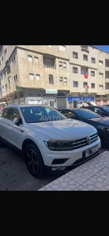 Voiture Volkswagen Tiguan 2017 à Mohammedia  Diesel  - 8 chevaux