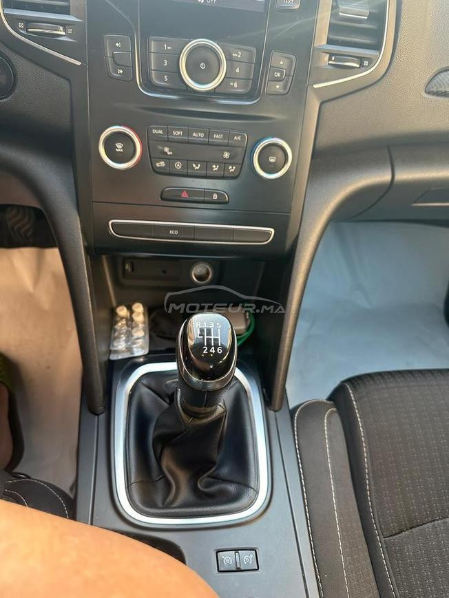 Renault Megane Sedan Diesel Manuelle 2018 à Salé