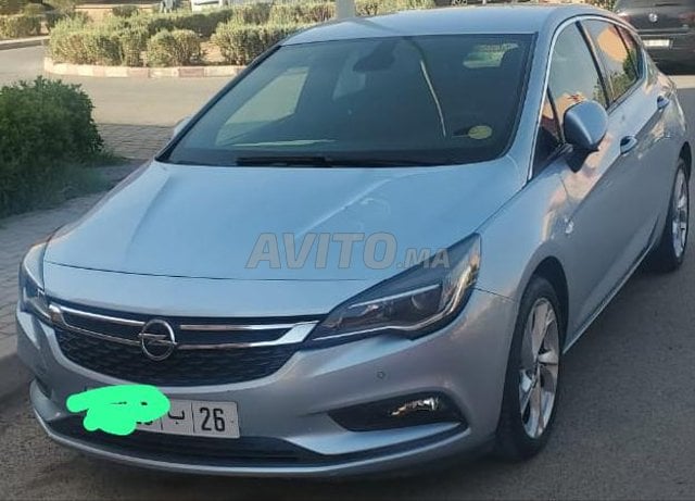 Voiture Opel Astra 2019 à Marrakech  Diesel  - 6 chevaux