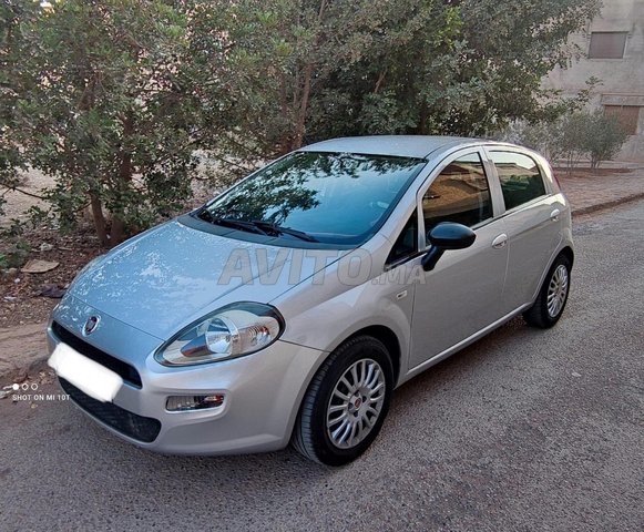 Fiat Punto occasion Essence Modèle 2015