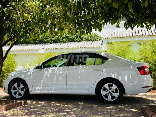 Skoda Octavia occasion Diesel Modèle 2017