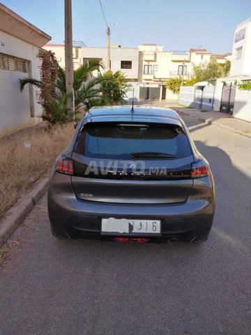 Peugeot 208 occasion Diesel Modèle 2020