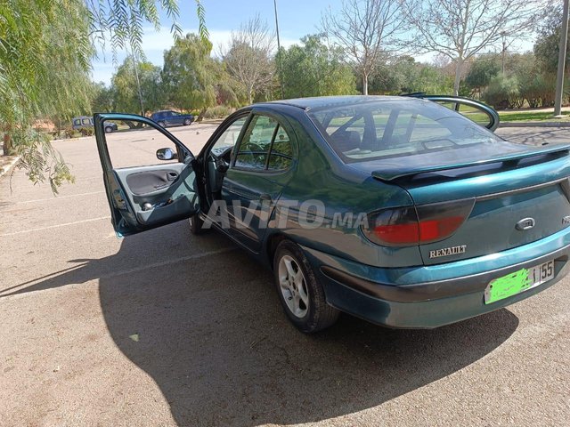 Renault Megane occasion Diesel Modèle 1997