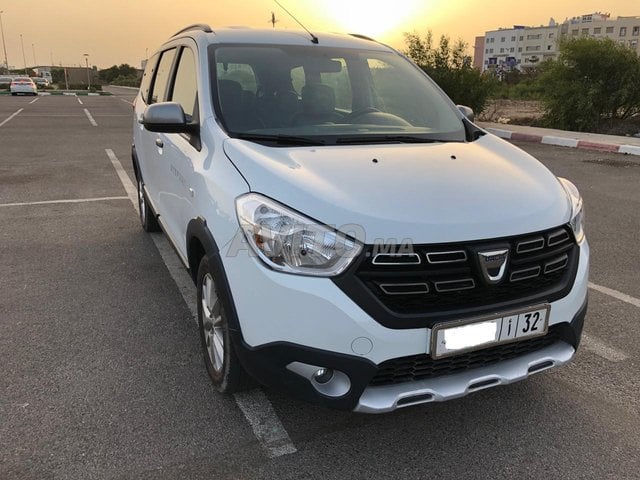 Voiture Dacia Lodgy 2022 à Essaouira  Diesel  - 6 chevaux