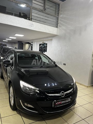 Opel Astra occasion Diesel Modèle 2014