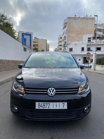 Voiture Volkswagen Touran 2015 à Casablanca  Diesel  - 8 chevaux