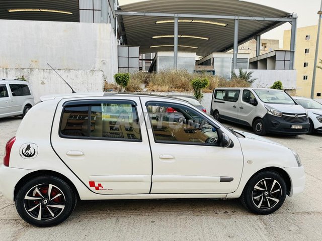 Renault Clio occasion Diesel Modèle 2013