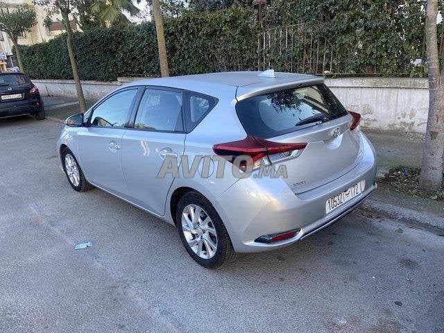 Toyota Auris occasion Diesel Modèle 2017