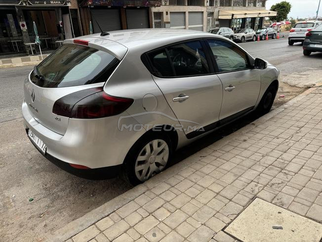 MÉGANE EN BON ETAT