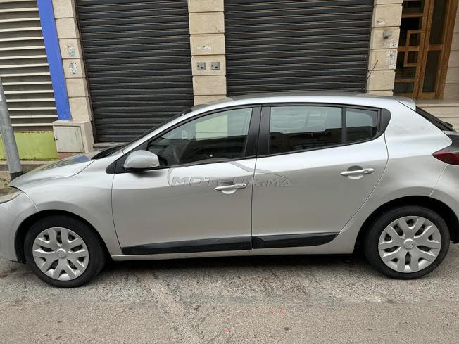 MÉGANE EN BON ETAT
