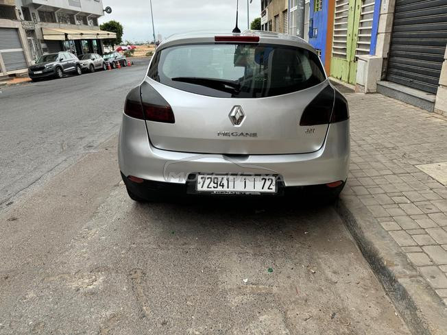 MÉGANE EN BON ETAT