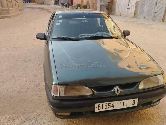 Renault 19 Essence Manuelle 1990 à Agadir