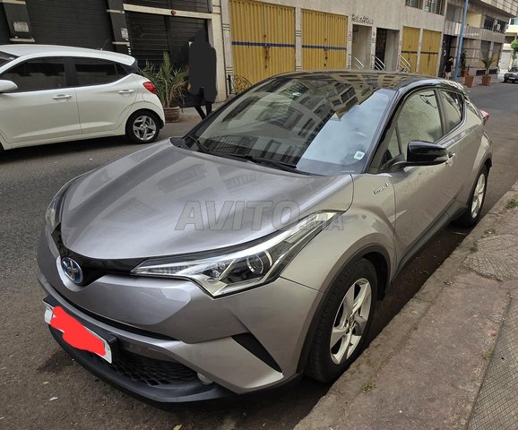 Toyota C-HR occasion Hybride Modèle 2018