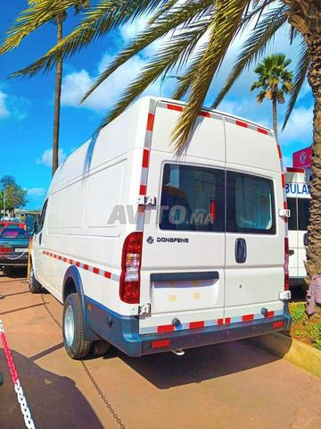 Van / fourgon, ambulance et Bus 47 ou 28 places