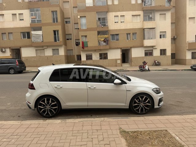 Volkswagen Golf occasion Diesel Modèle 2017