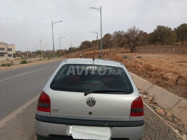 Volkswagen Golf Essence Manuelle 2005 à Oujda