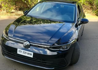 Location de voiture VOLKSWAGEN GOLF 8