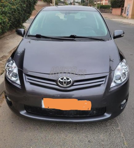 2012 Toyota Auris