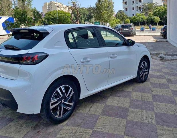 Peugeot 208 occasion Diesel Modèle 2022