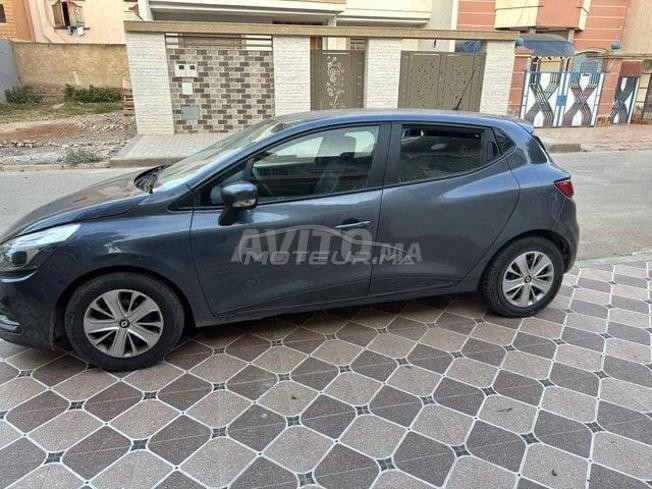 Clio 4 a vendre disponible 