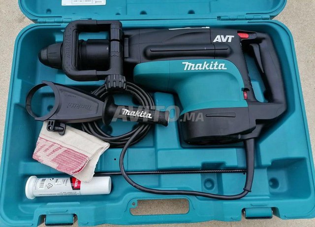 Makita HR5210C combi hammer with case  