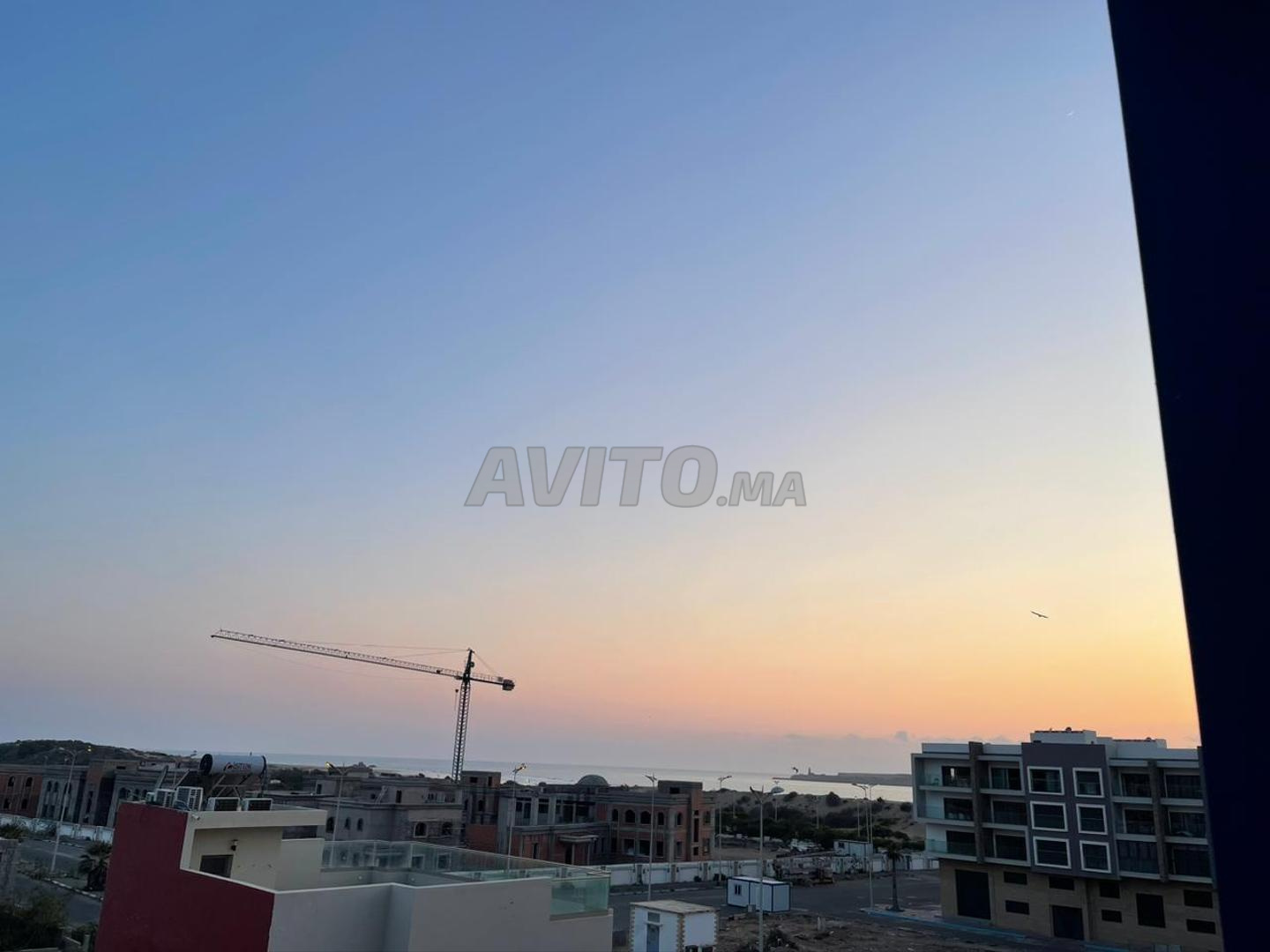 Appart Moderne avec Vue Panoramique à 100m de mer - image 3