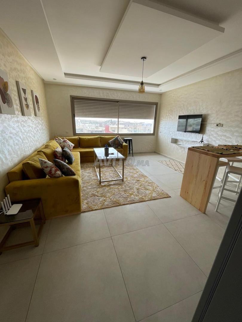 Appart Moderne avec Vue Panoramique à 100m de mer - image 4