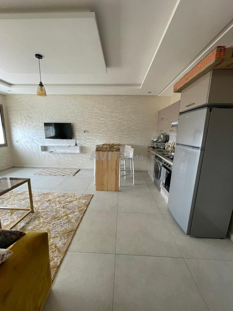 Appart Moderne avec Vue Panoramique à 100m de mer - image 2