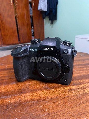 Panasonic Lumix GH5 avec accessoires