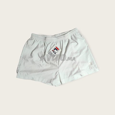 Lot d'équipements sportifs neufs (Nike, Fila...)