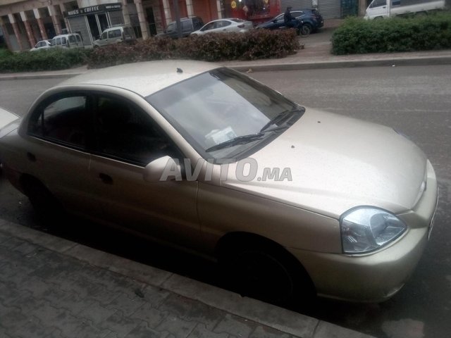 Kia Rio occasion Essence Modèle 2004