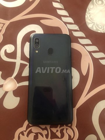 Samsung Galaxy A40