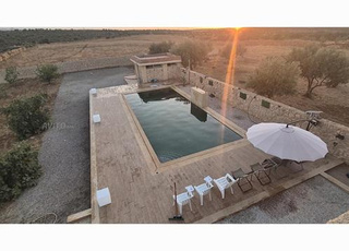 ferme de campagne  avec piscine