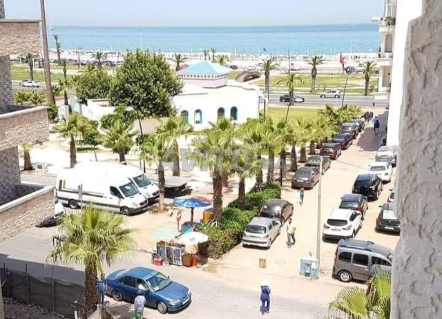 Appartement au centre ville de Mdiq vue sur mer