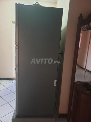 vente d un grand frigo  presque neuf - 2