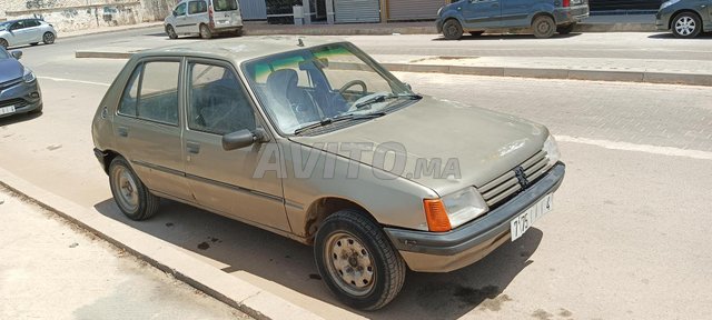 Peugeot 205 occasion Diesel Modèle 1993