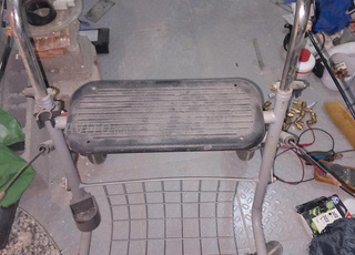 Déambulateur pliable 