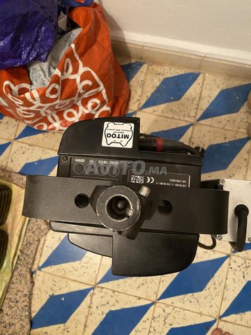 2 Projecteurs de film ou de tournage très bonne état 