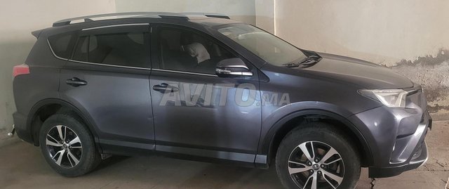 Toyota RAV 4 Diesel Automatique 2017 à Fès