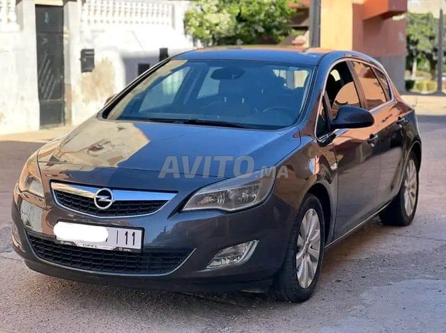 Opel Astra occasion Diesel Modèle 2010