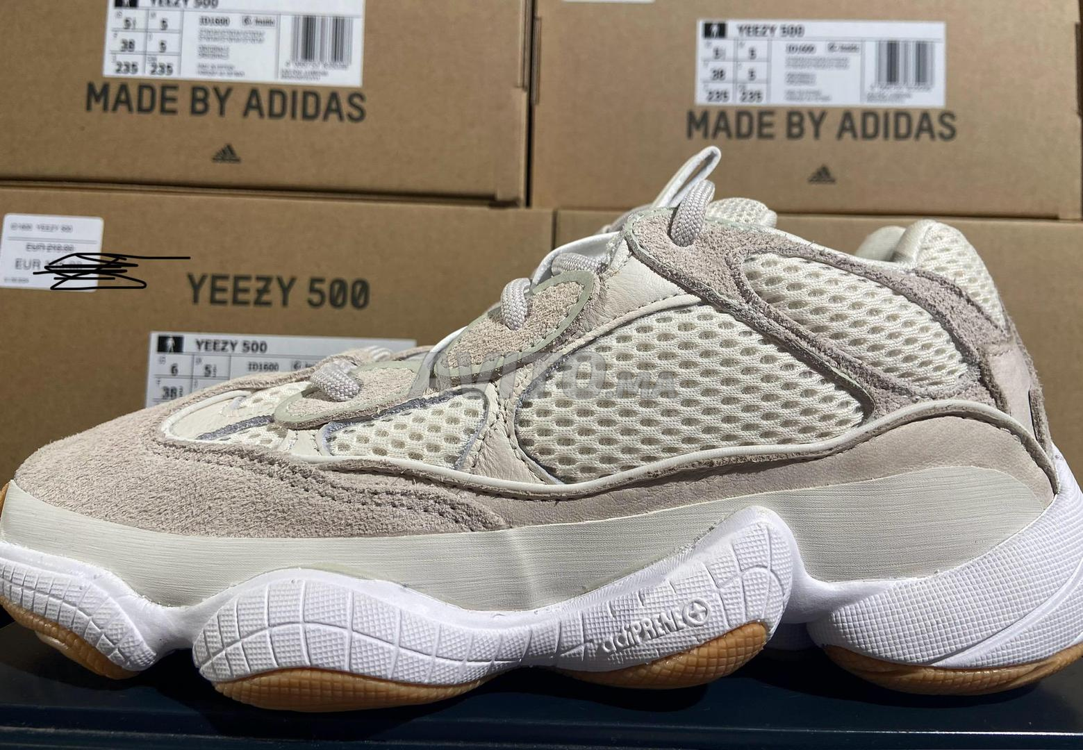 Yeezy 700 pas cher a vendre au Maroc 4 Annonces
