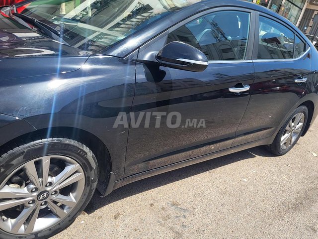 Hyundai Elantra occasion Diesel Modèle 2017