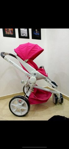 Poussette  Quinny moodd 3 roues Pink passion 