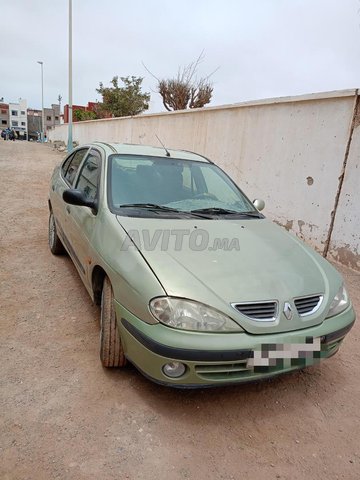 Renault Megane occasion Essence Modèle 2000