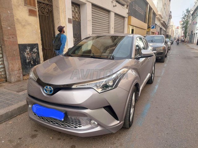 Toyota C-HR occasion Hybride Modèle 2019