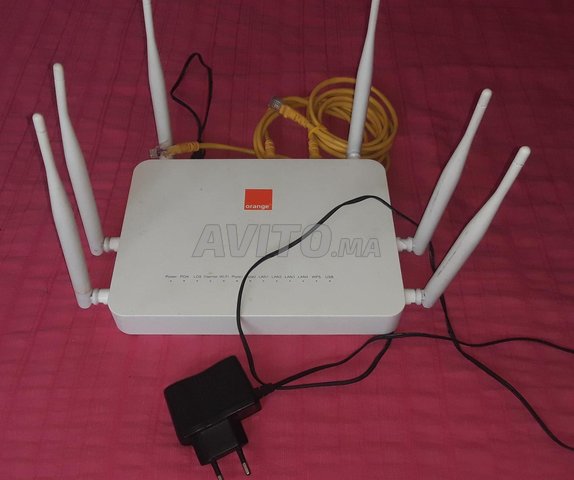 Routeur wifi fibre optique  6 antennes)