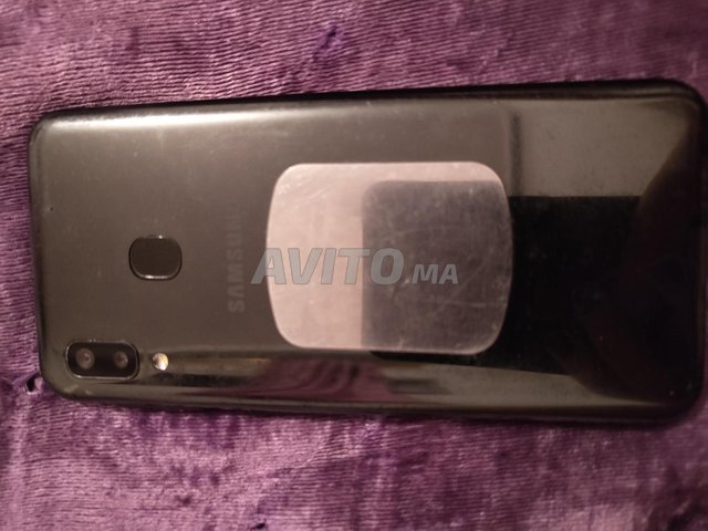 Samsung A20 E