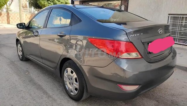 Hyundai Accent occasion Diesel Modèle 2015