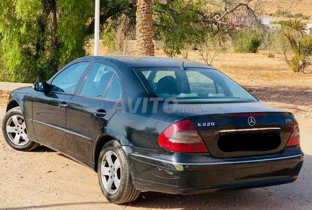 Mercedes-Benz 220 occasion Diesel Modèle 2003