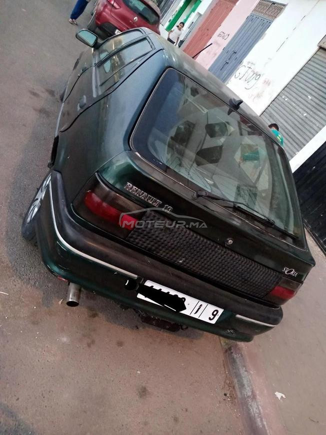 Renault 19
